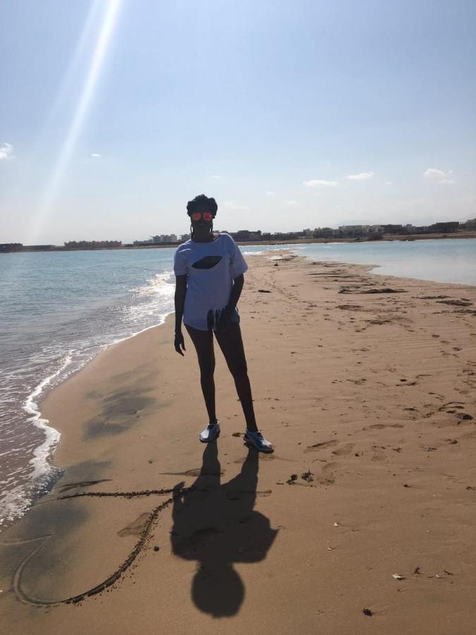 Bluehouse Near The Sea Redsealine *